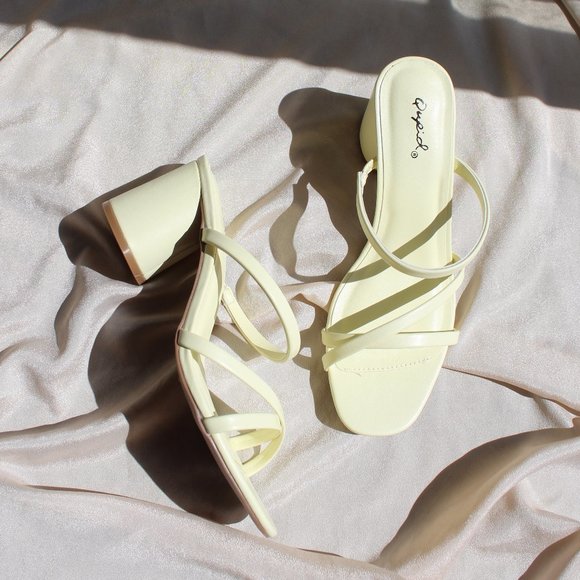 🚨FEW PAIRS LEFT// Pastel Yellow Strappy Sandal - Picture 7 of 12